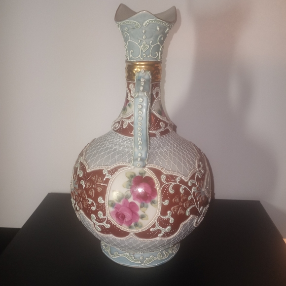 This breathtaking NipponHand Painted Moriage Pitcher is beautiful. - Picture 12 of 15